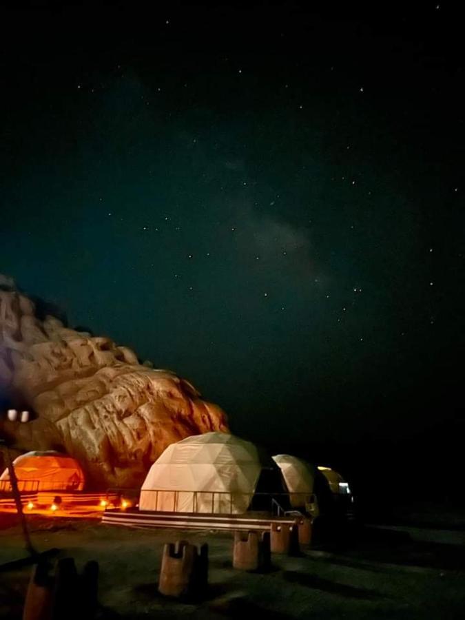 Sami Al Muzna Rum Camp วาดิรัม ภายนอก รูปภาพ