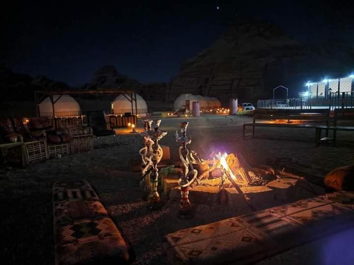 Sami Al Muzna Rum Camp วาดิรัม ภายนอก รูปภาพ